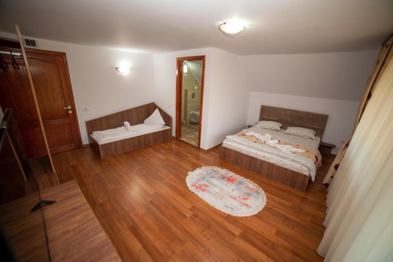 Casa Binu Hotel Arieşeni Eksteriør billede