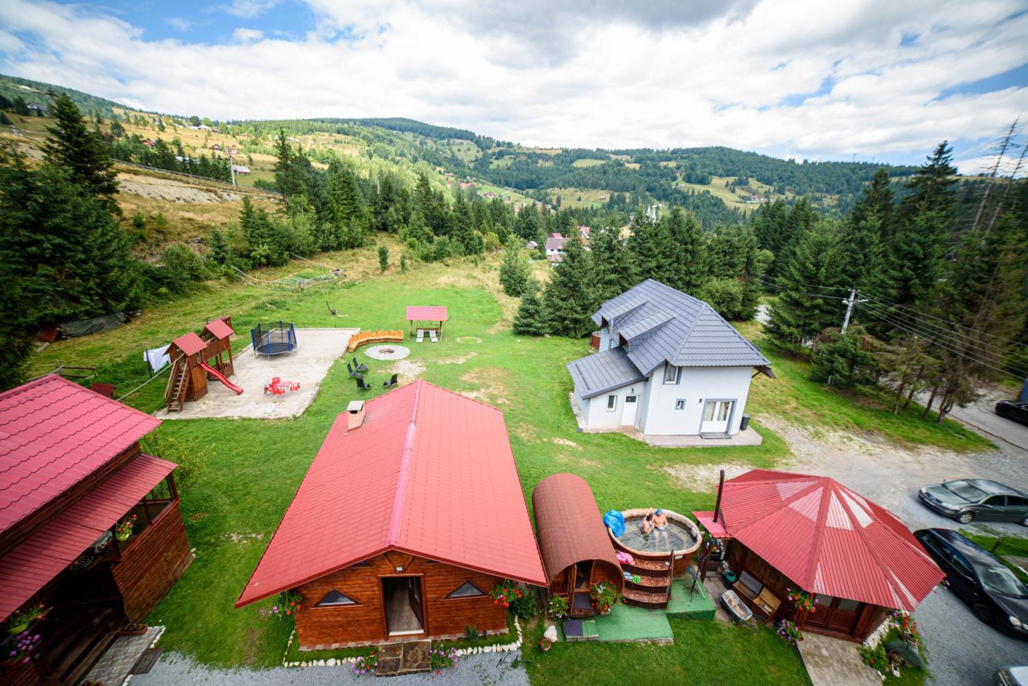 Casa Binu Hotel Arieşeni Eksteriør billede