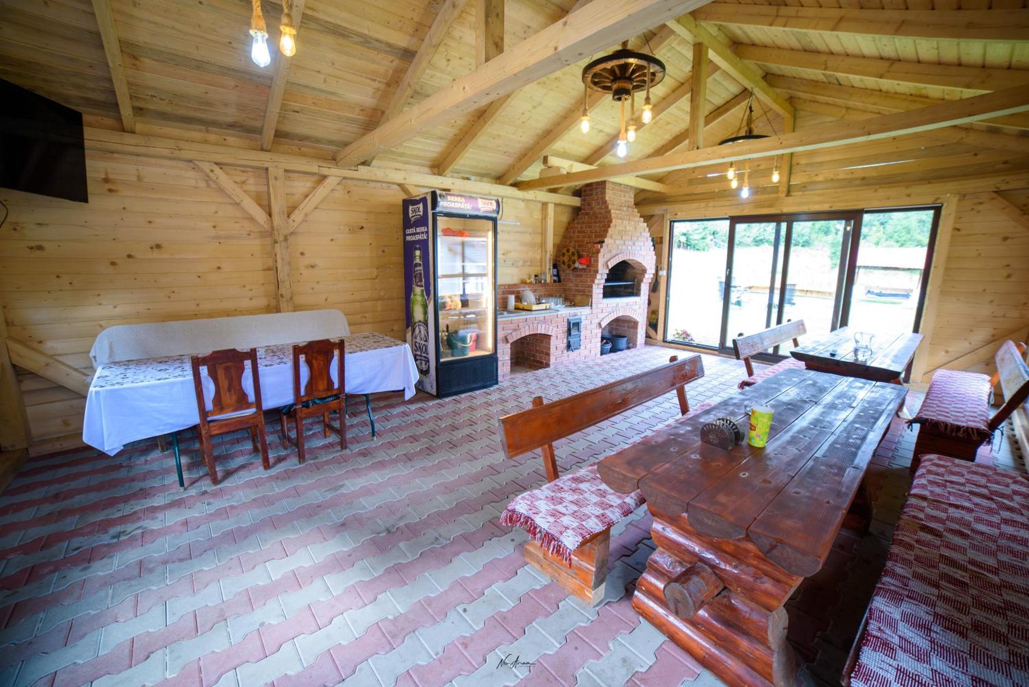 Casa Binu Hotel Arieşeni Eksteriør billede