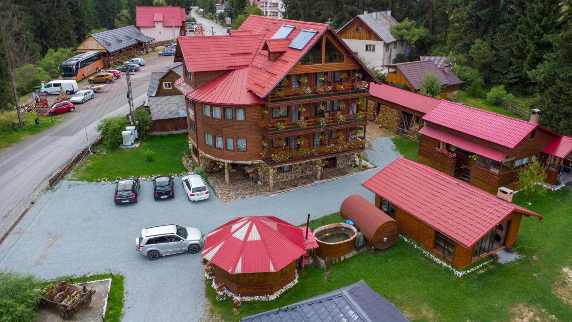 Casa Binu Hotel Arieşeni Eksteriør billede
