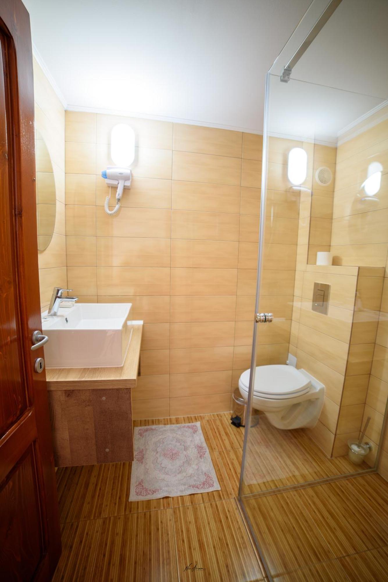 Casa Binu Hotel Arieşeni Eksteriør billede